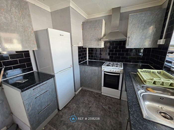3 Bedroom Terraced House To Rent In Great Mistley, Basildon, SS16