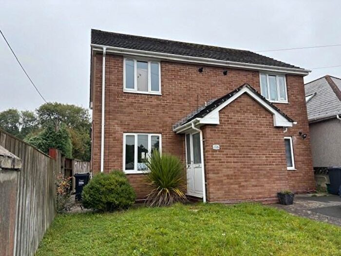2 Bedroom Semi-Detached House To Rent In St Austell, PL25
