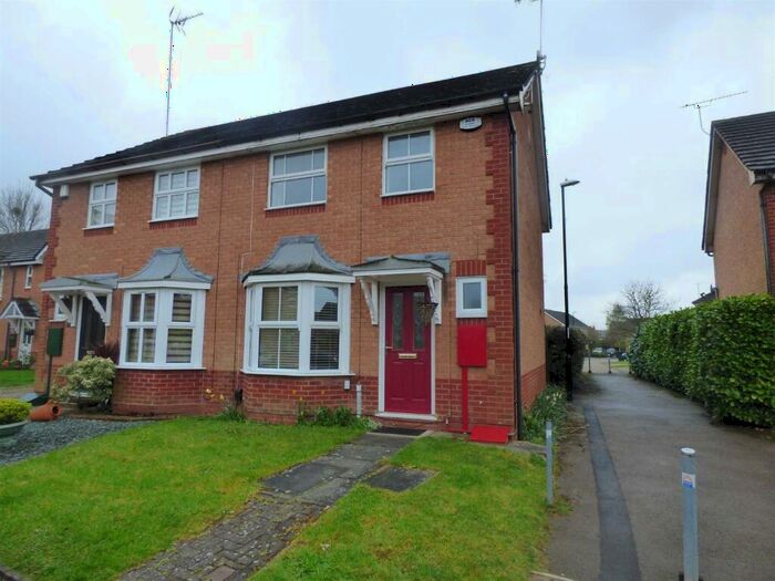 3 Bedroom Semi-Detached House To Rent In Collett Walk, Coundon, Coventry, CV1