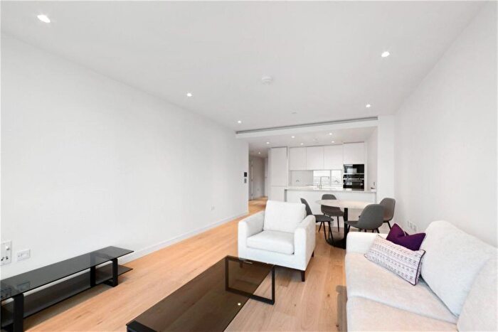 1 Bedroom Apartment To Rent In Hampton Tower, E14