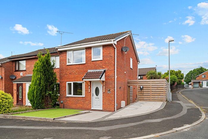 3 Bedroom End Of Terrace House For Sale In Felstead, Skelmersdale, WN8