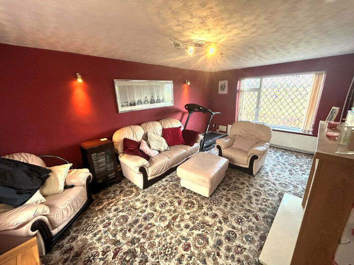 3 Bedroom Terraced House For Sale In Oak Avenue, Longridge, PR3