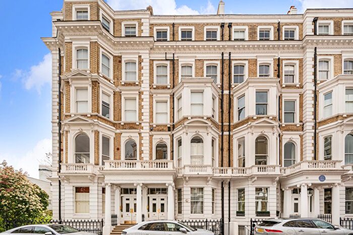 2 Bedroom Flat To Rent In Cornwall Gardens, London, SW7