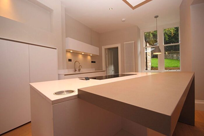 3 Bedroom Flat To Rent In Rothesay Place, West End, Edinburgh, EH3