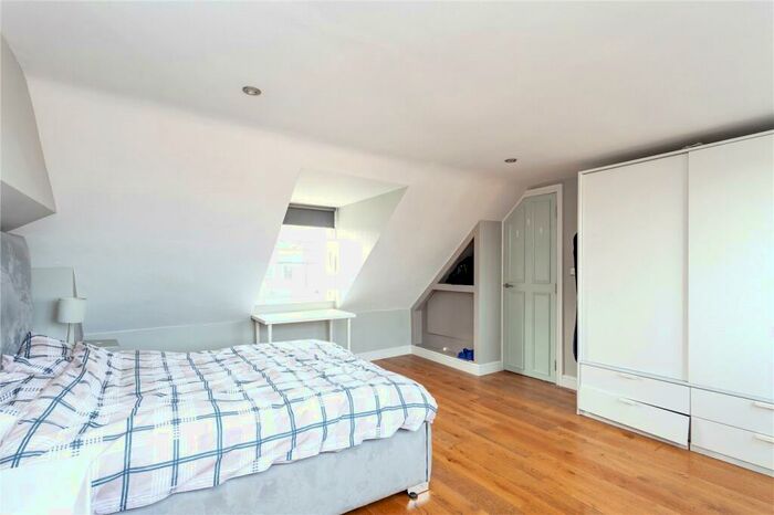 3 Bedroom Apartment To Rent In Petherton Road, Highbury, N5