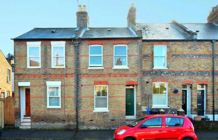 2 Bedroom Terraced House To Rent In Oxford Road, Windsor, SL4