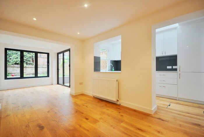2 Bedroom Flat To Rent In Ashmore Road, London, W9