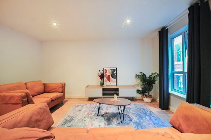 2 Bedroom Flat To Rent In Bedroom Apartment – The Linx, Manchester City Centre, M4