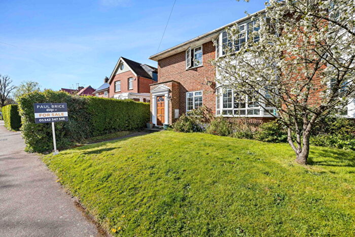 2 Bedroom Maisonette For Sale In Saxbys Lane, Lingfield, RH7