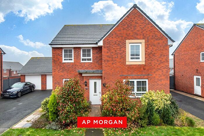 4 Bedroom Detached House For Sale In Patch Street, Bromsgrove, Worcestershire, B61