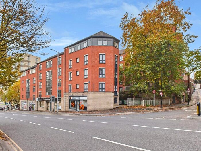 2 Bedroom Apartment To Rent In Short Stairs, The Gatehouse Short Stairs, NG1