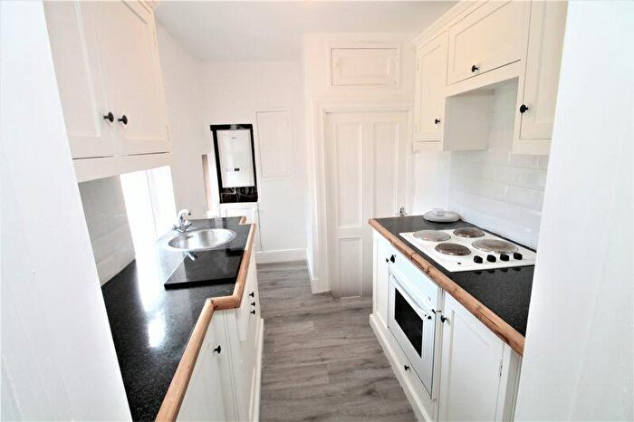 2 Bedroom Flat To Rent In East View Avenue, Newcastle, NE23