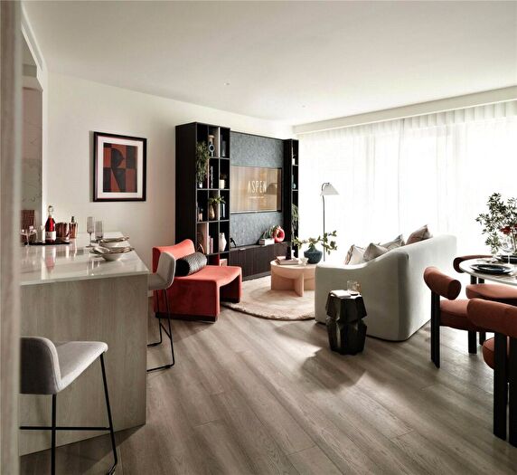 2 Bedroom Apartment For Sale In Aspen, Marsh Wall, London, Tower Hamlets, E14