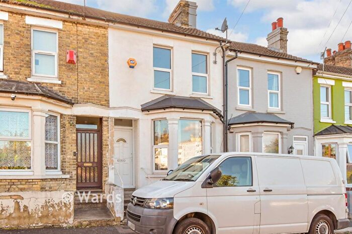 3 Bedroom Terraced House For Sale In Hartington Street, Chatham, Kent, ME4