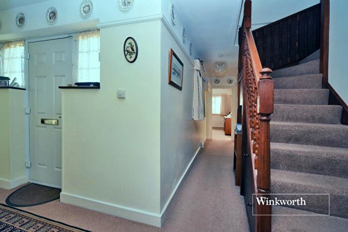 5 Bedroom Detached House For Sale In Kingsmead Avenue, Worcester Park, KT4