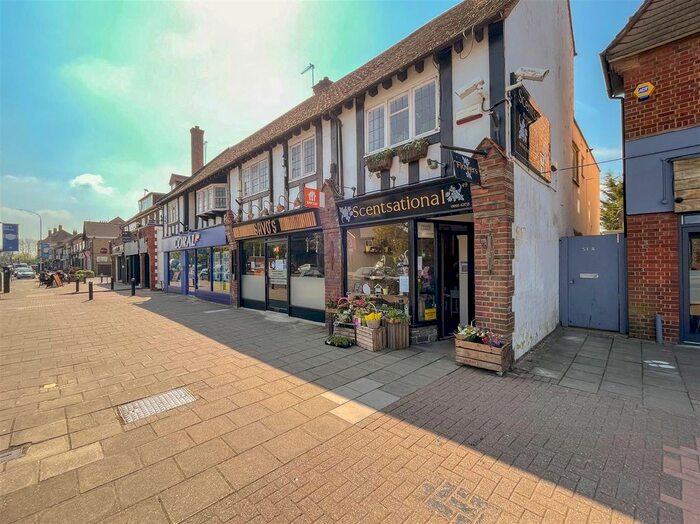 1 Bedroom Flat To Rent In Swakeleys Road, Ickenham, Uxbridge, UB10