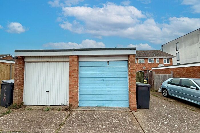 3 Bedroom Terraced House For Sale In Maywood Avenue, Eastbourne, East Sussex, BN22