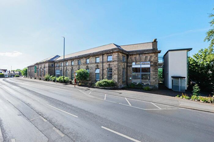2 Bedroom Flat For Sale In Otley Road, Guiseley, Leeds, West Yorkshire, LS20