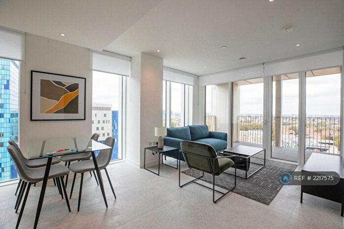 2 Bedroom Flat To Rent In Bouchon Point, London, E1