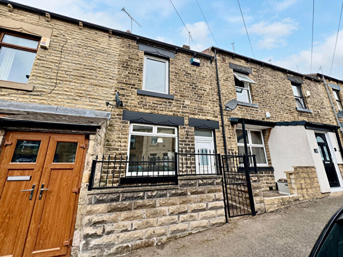 2 Bedroom Terraced House To Rent In Queens Avenue, Old Town, Barnsley, S75
