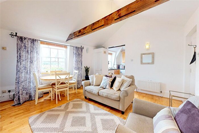 1 Bedroom Flat To Rent In Southwark Bridge Road, Londo, SE1