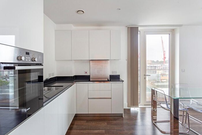 2 Bedroom Apartment To Rent In Compton House, Woolwich Arsenal, SE18