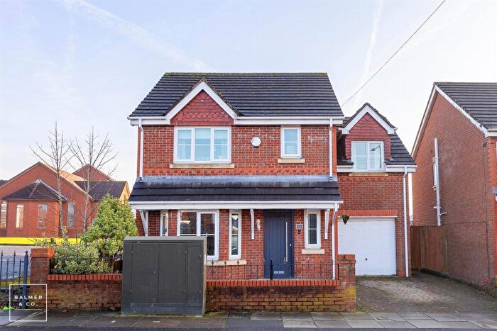 4 Bedroom Detached House For Sale In Rutherford Drive, Bolton, BL5