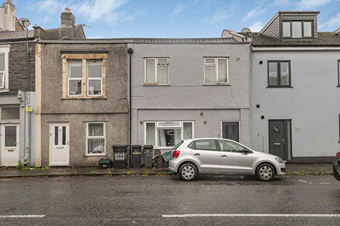 1 Bedroom Flat For Sale In Clouds Hill Road, Bristol, BS5