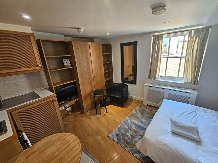 Studio To Rent In Cartwright Gardens, Bloomsbury, WC1H