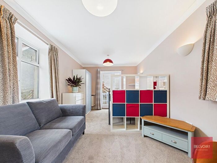 1 Bedroom Studio To Rent In Penmaen Terrace, Uplands, Swansea, SA1