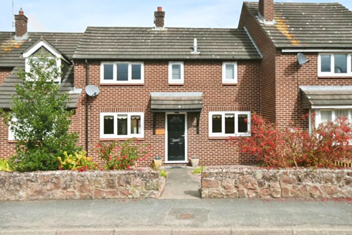 2 Bedroom Terraced House To Rent In Frog Lane, Holt, LL13