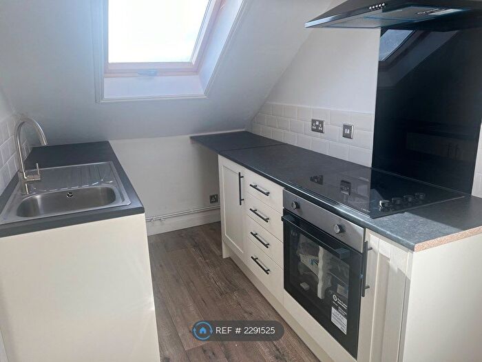 1 Bedroom Flat To Rent In West Hill Road, St. Leonards-On-Sea, TN38
