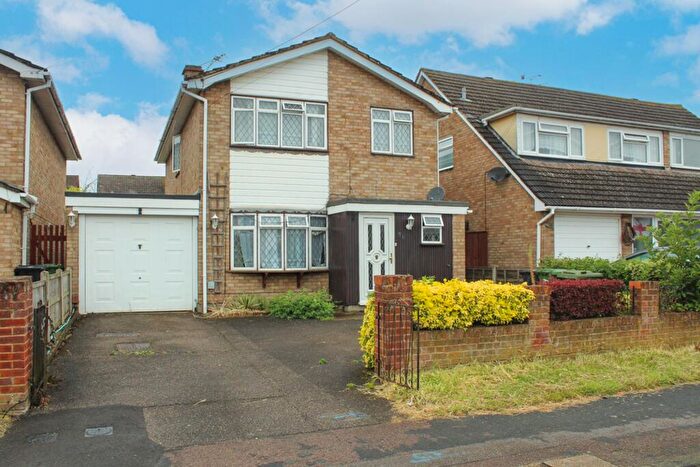 4 Bedroom Detached House For Sale In Belmont Avenue, Wickford, SS12