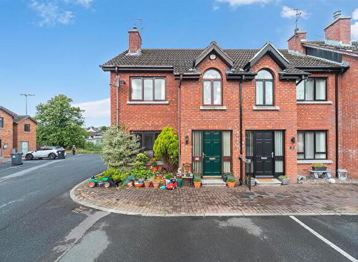 3 Bedroom TownHouse For Sale In Burn Brae Mews, Banbridge, BT32