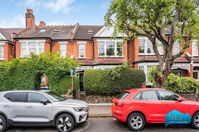 Studio To Rent In Midhurst Avenue, Muswell Hill, London, N10