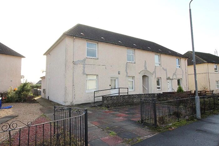 2 Bedroom Flat For Sale In Tontine Park, Renton, G82