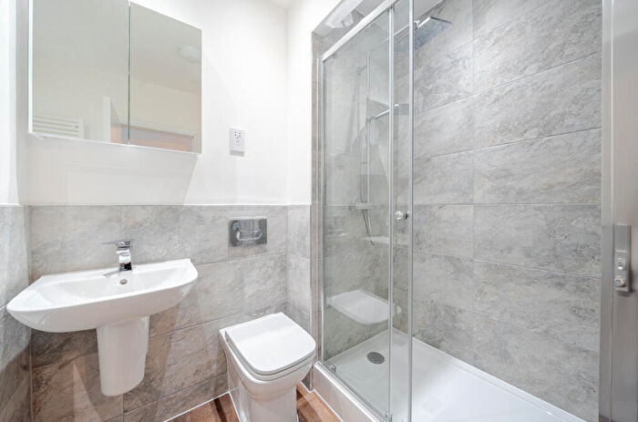 3 Bedroom End Of Terrace House To Rent In Wheatley Carr, Barrowford, BB9