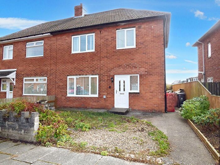 3 Bedroom Semi-Detached House To Rent In Hillary Avenue, Forest Hall, Newcastle Upon Tyne, NE12