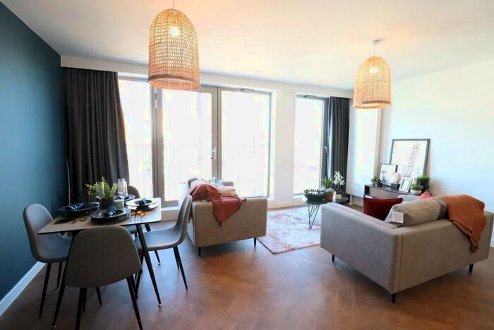 2 Bedroom Apartment To Rent In Broadside, Oldham Road, Manchester, A41