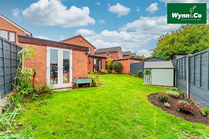 3 Bedroom Property For Sale In Green Bank, Lofthouse, Wakefield, WF3