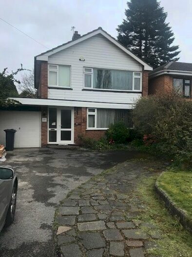 4 Bedroom Detached House To Rent In Ulverlley Green Road, Solihull, B92