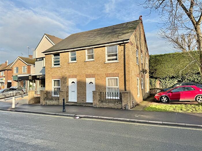 1 Bedroom Flat To Rent In Bedford Road, Barton-Le-Clay, MK45