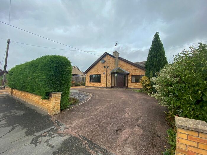 4 Bedroom Detached Bungalow To Rent In High Street, Thurlby, Bourne, PE10
