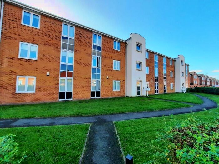 2 Bedroom Flat To Rent In Hansby Drive, Hunts Cross, Liverpool, L24