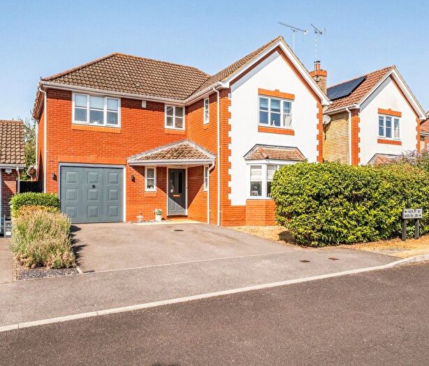 4 Bedroom Detached House For Sale In Fairbairn Walk, Chandler's Ford, Eastleigh, Hampshire, SO53