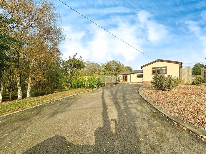 3 Bedroom Detached Bungalow For Sale In Ringley Old Brow, Radcliffe, M26