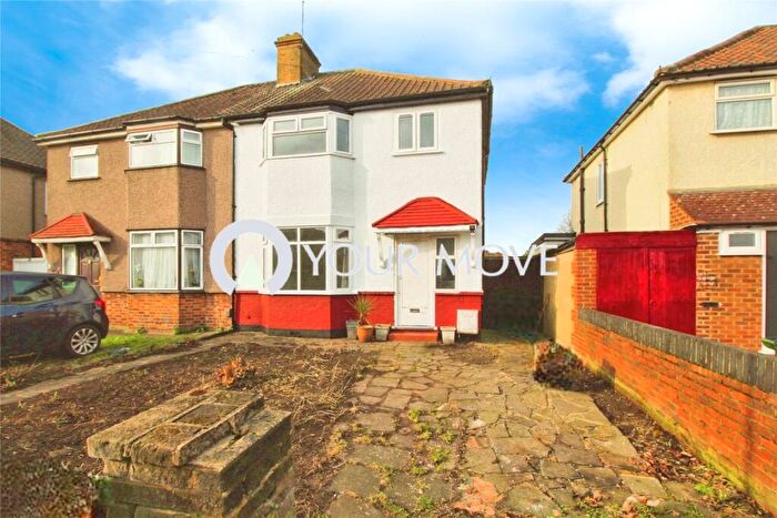 3 Bedroom Semi-Detached House To Rent In Sutlej Road, London, SE7