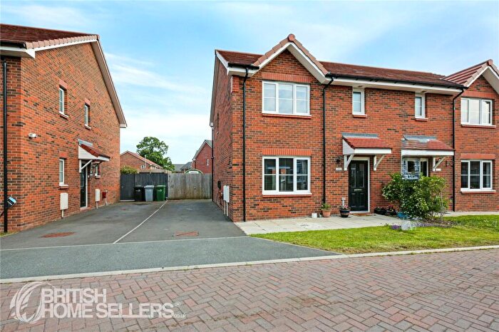 3 Bedroom Semi Detached House For Sale In Brogden Drive, Willaston, Nantwich, Cheshire, CW5