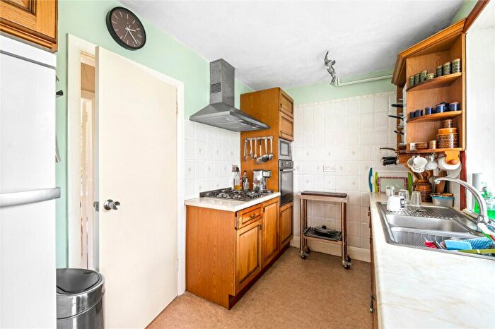 3 Bedroom Bungalow For Sale In Cliff Road, Welton, Lincoln, Lincolnshire, LN2