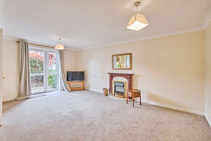 1 Bedroom Flat For Sale In Farthings Court, Bridgnorth, WV16